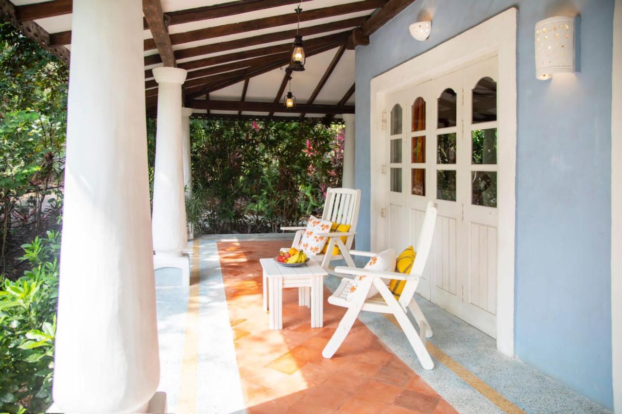 Wildflower Villas - All Villa Hotel, Family Run Кандолим Екстериор снимка