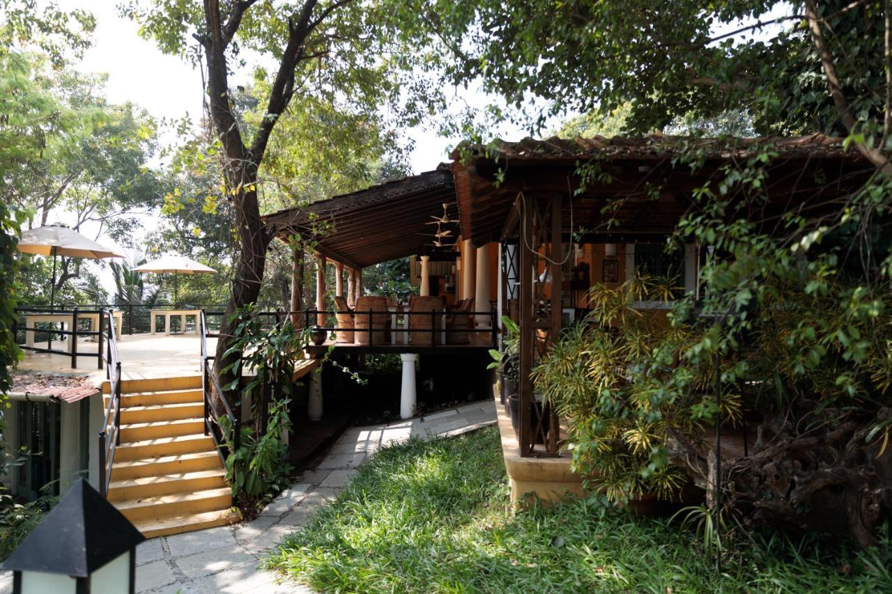 Wildflower Villas - All Villa Hotel, Family Run Кандолим Екстериор снимка