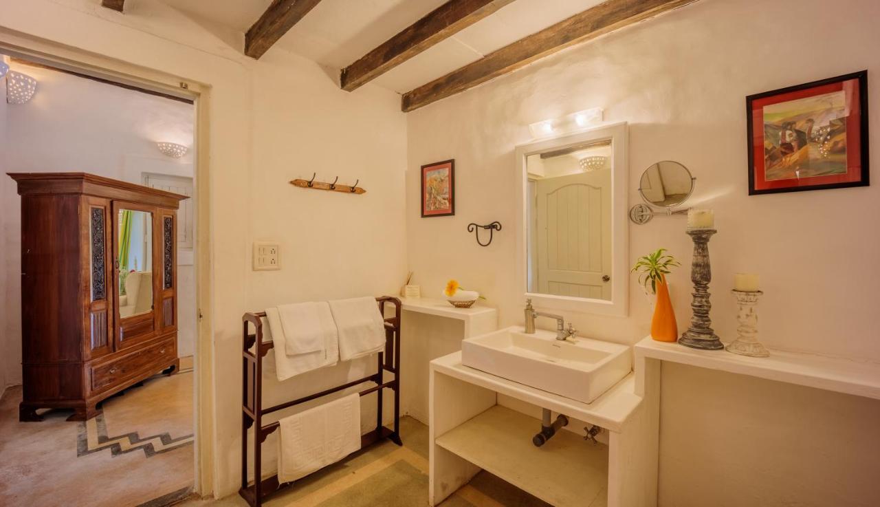 Wildflower Villas - All Villa Hotel, Family Run Кандолим Екстериор снимка