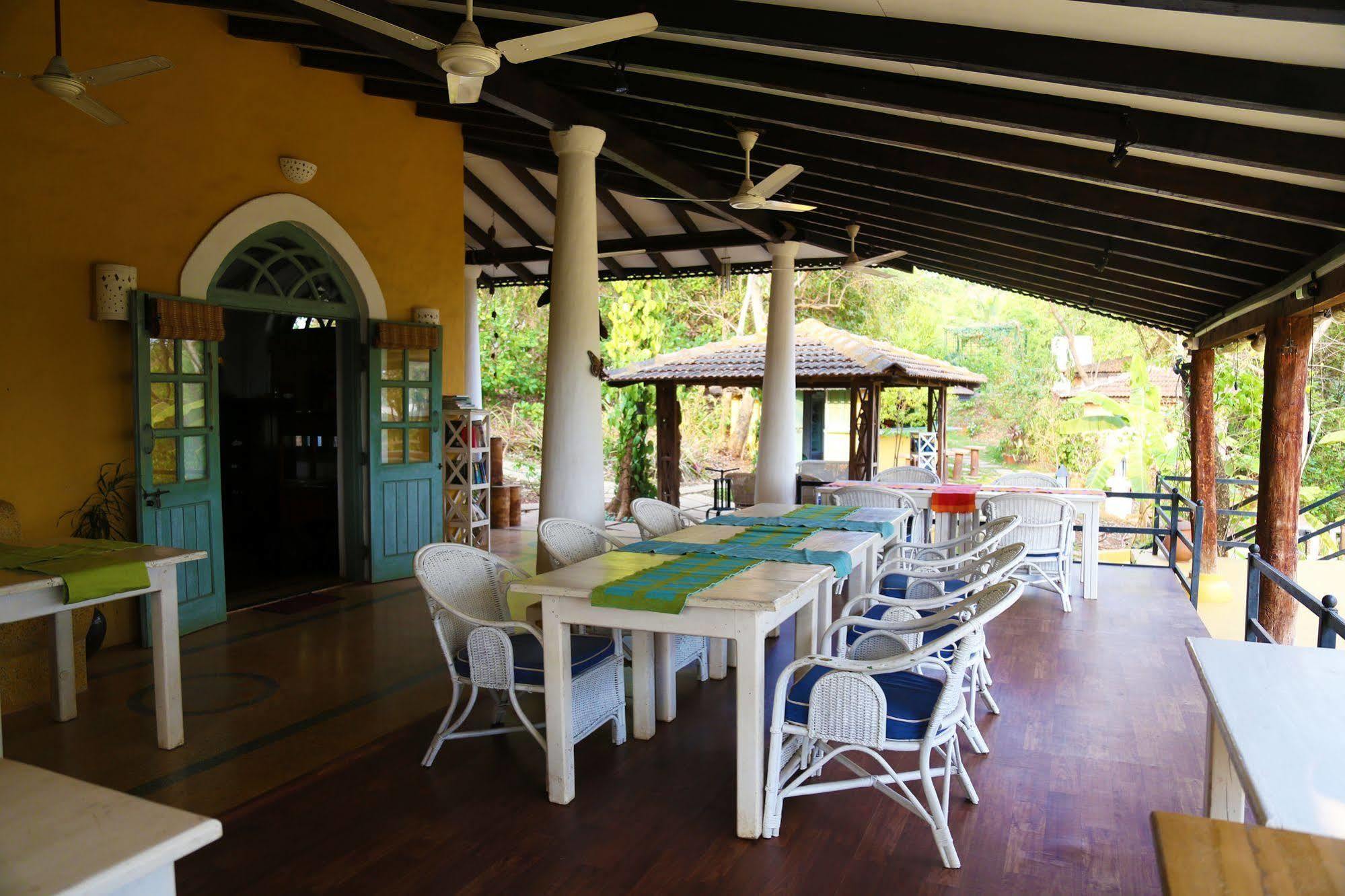 Wildflower Villas - All Villa Hotel, Family Run Кандолим Екстериор снимка